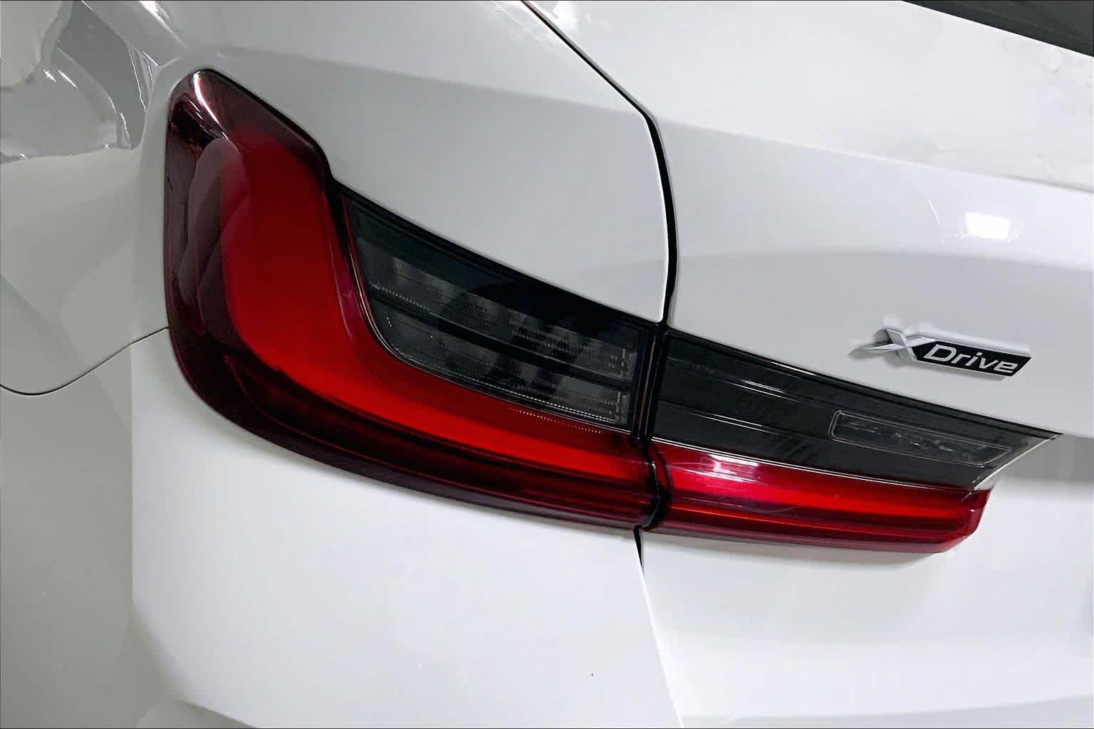 Certified 2023 BMW 330i xDrive Sedan w/ Driving Assistance Package AWD/4WD image 28