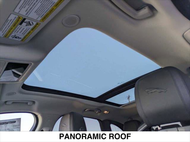 Used 2023 Jaguar F-PACE S image 41