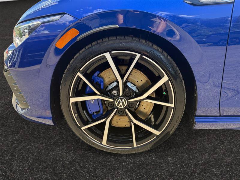 Used 2024 Volkswagen Golf R AWD/4WD image 17