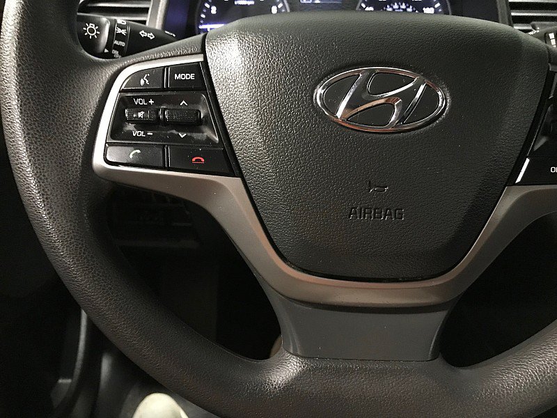 Used 2018 Hyundai Elantra SEL FWD image 24