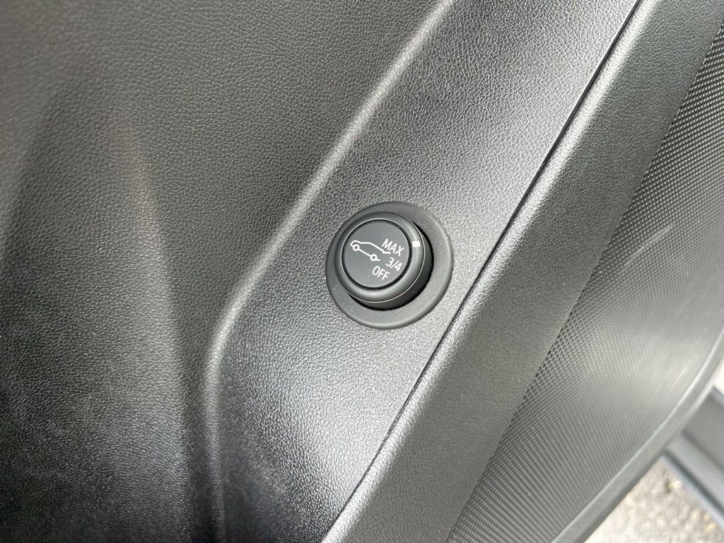 Used 2019 Chevrolet Equinox LT FWD image 20