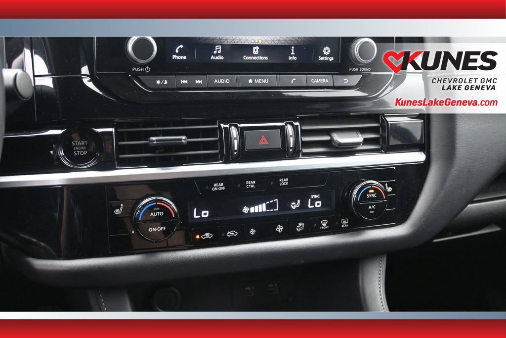 Used 2025 Nissan Pathfinder SV FWD image 16