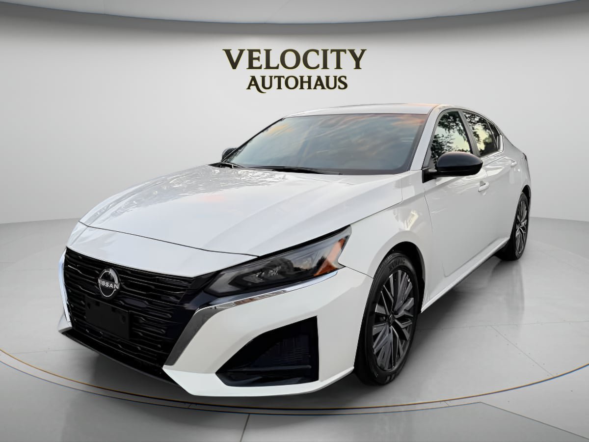 Used 2026 Nissan Altima 2.5 SV FWD image 3