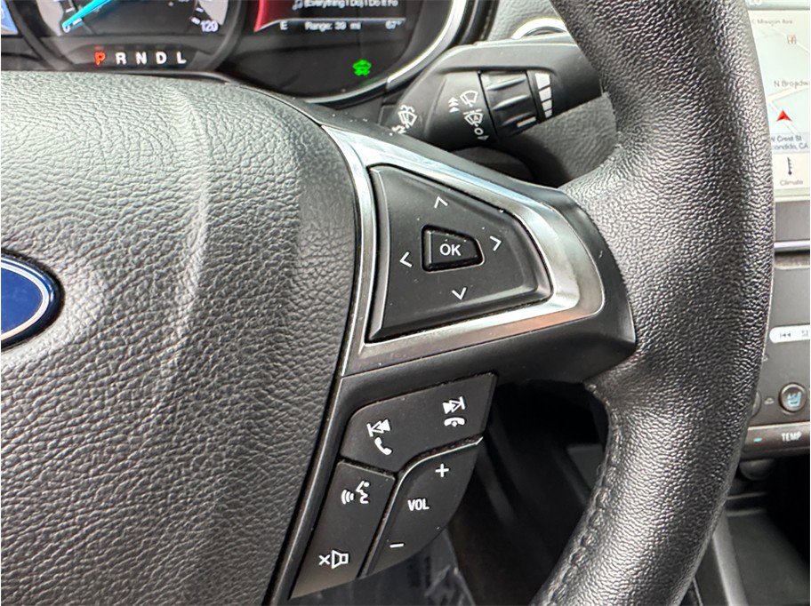 Used 2019 Ford Fusion Energi Titanium FWD image 15