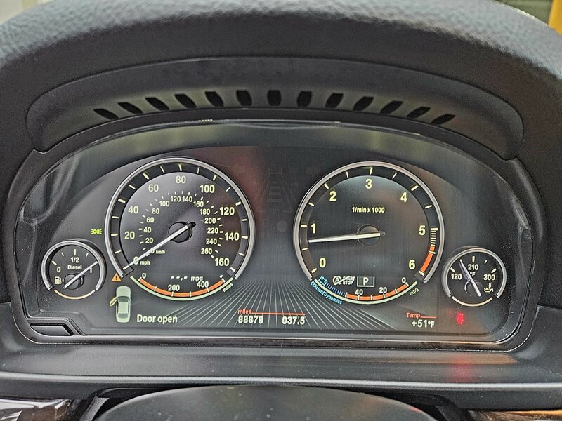 Used 2014 BMW 535d Sedan RWD image 26
