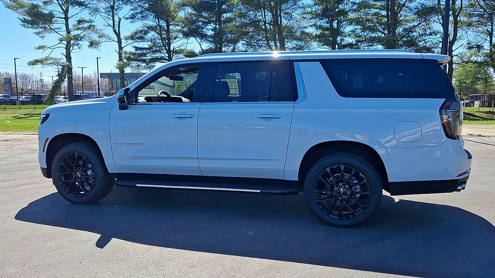 New 2026 Chevrolet Suburban Premier w/ Sun And Tow Package image 8