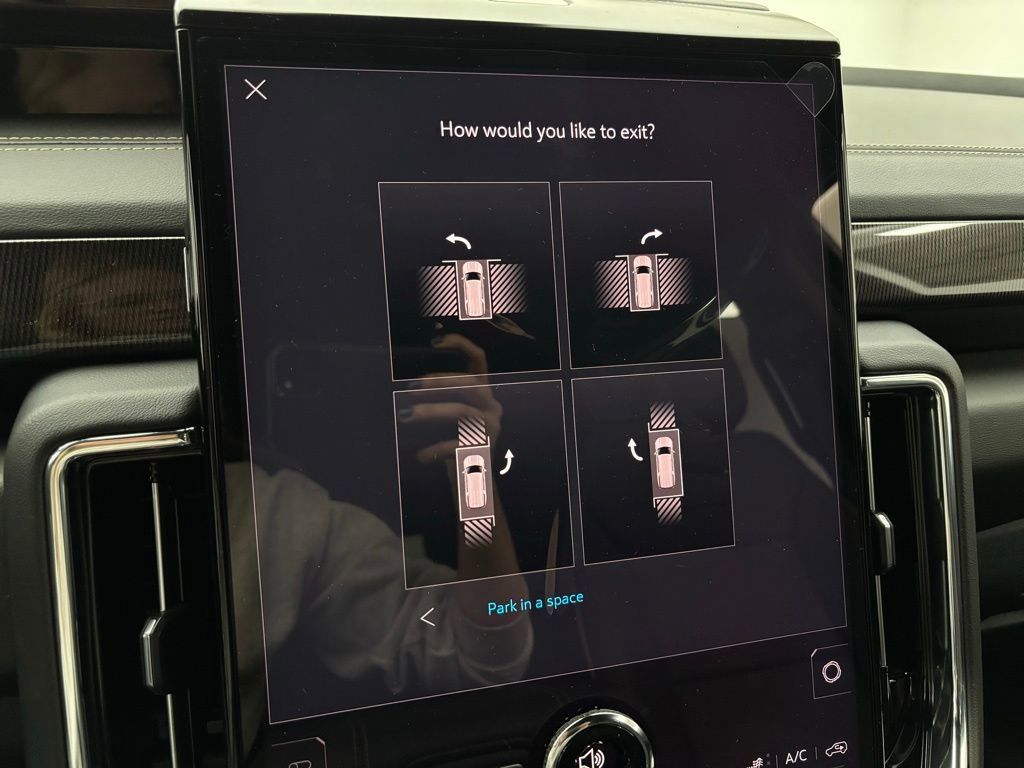 New 2026 GMC Yukon XL Elevation w/ LPO, Elevation Black Package image 6