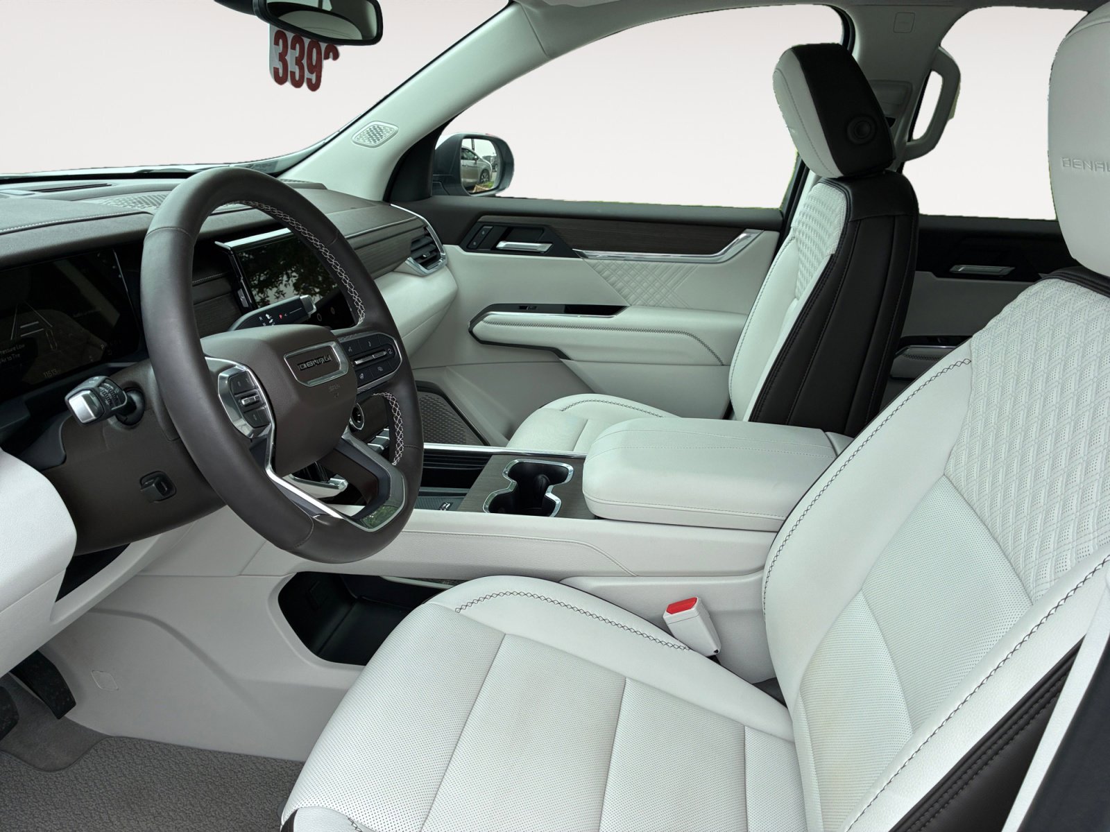 Used 2024 GMC Acadia Denali FWD image 23