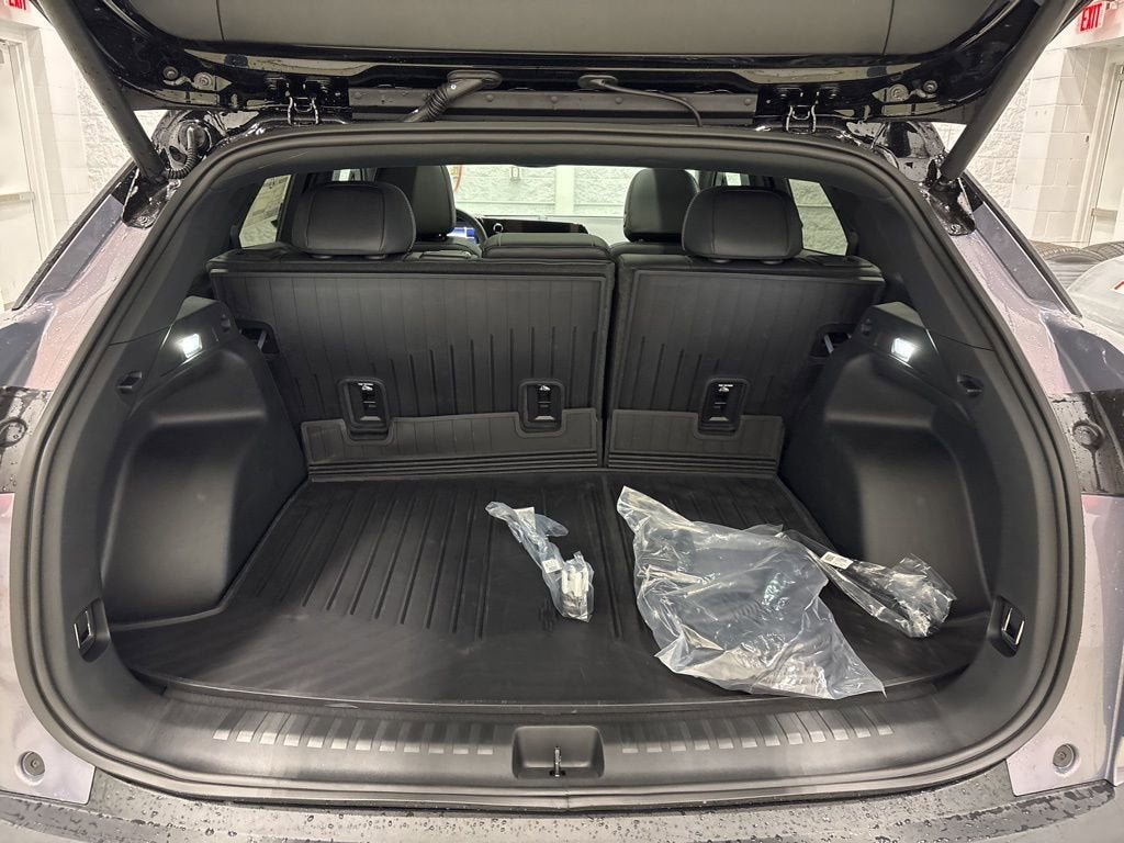 New 2026 Chevrolet Blazer EV LT image 33