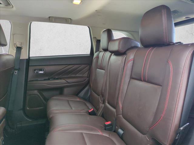 Used 2018 Mitsubishi Outlander GT AWD/4WD image 22