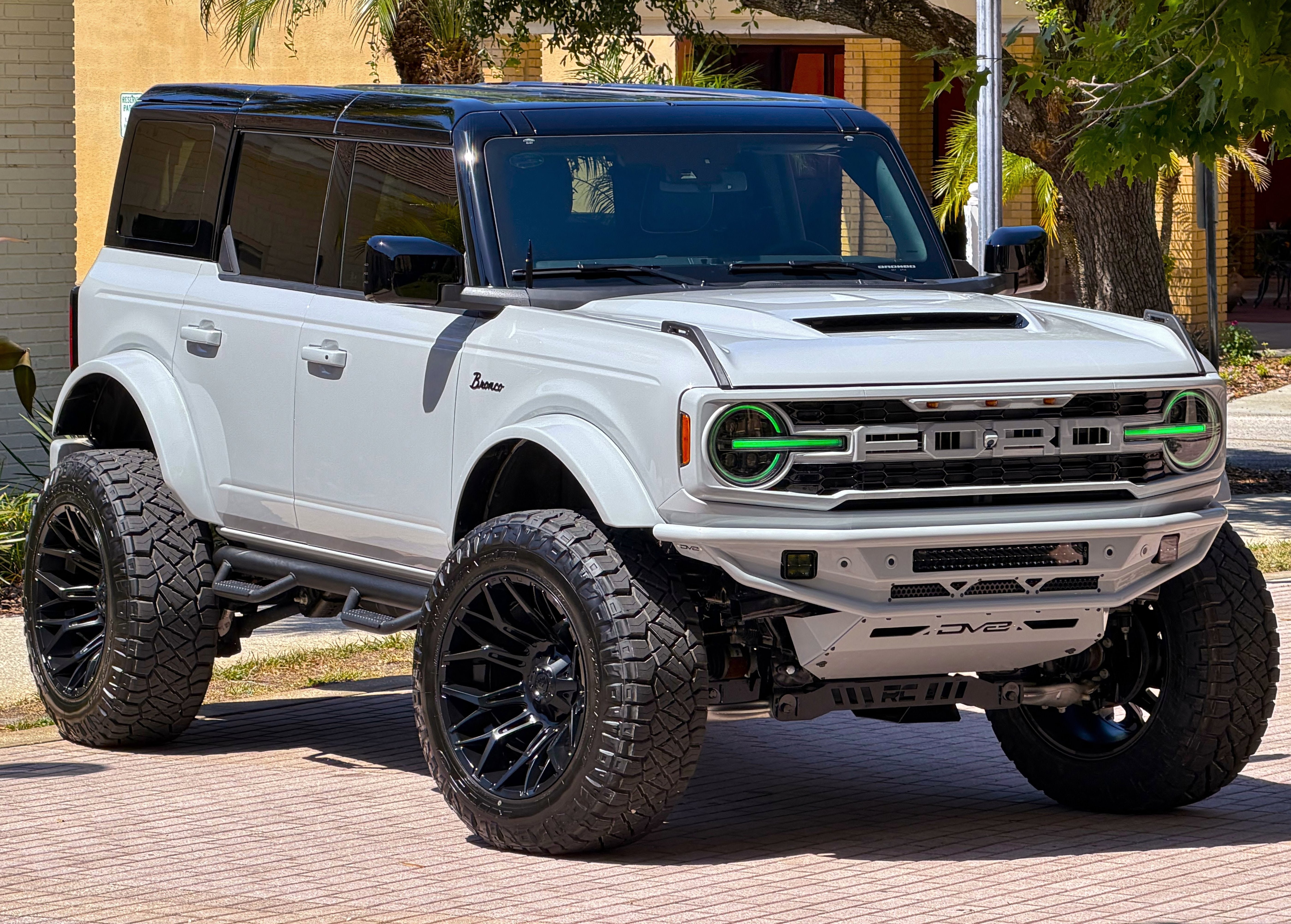 Used 2026 Ford Bronco Outer Banks AWD/4WD image 4