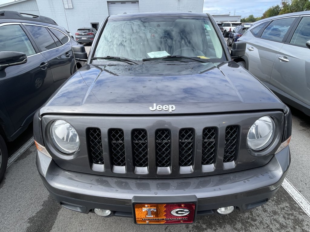 Used 2014 Jeep Patriot Sport w/ Power Value Group FWD image 2