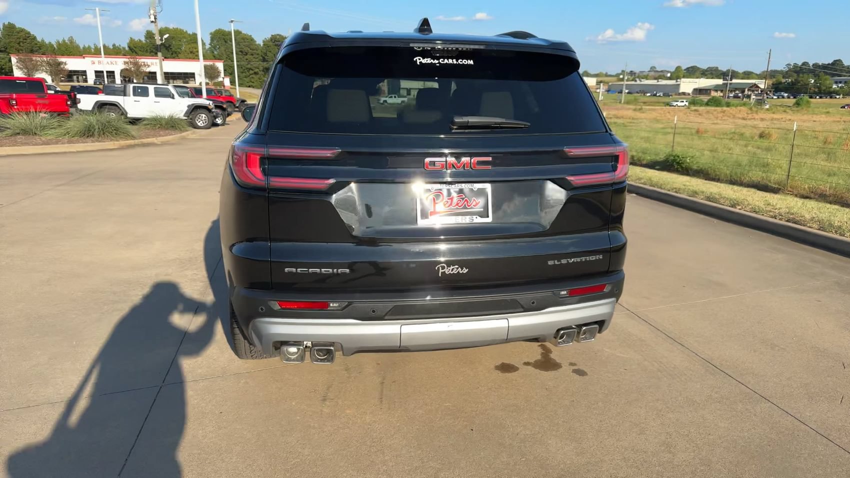 Used 2026 GMC Acadia Elevation w/ Elevation Premium Package FWD image 7