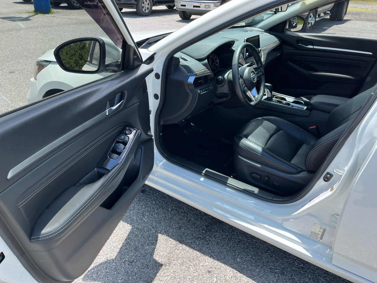 Used 2021 Nissan Altima 2.5 SL FWD image 10