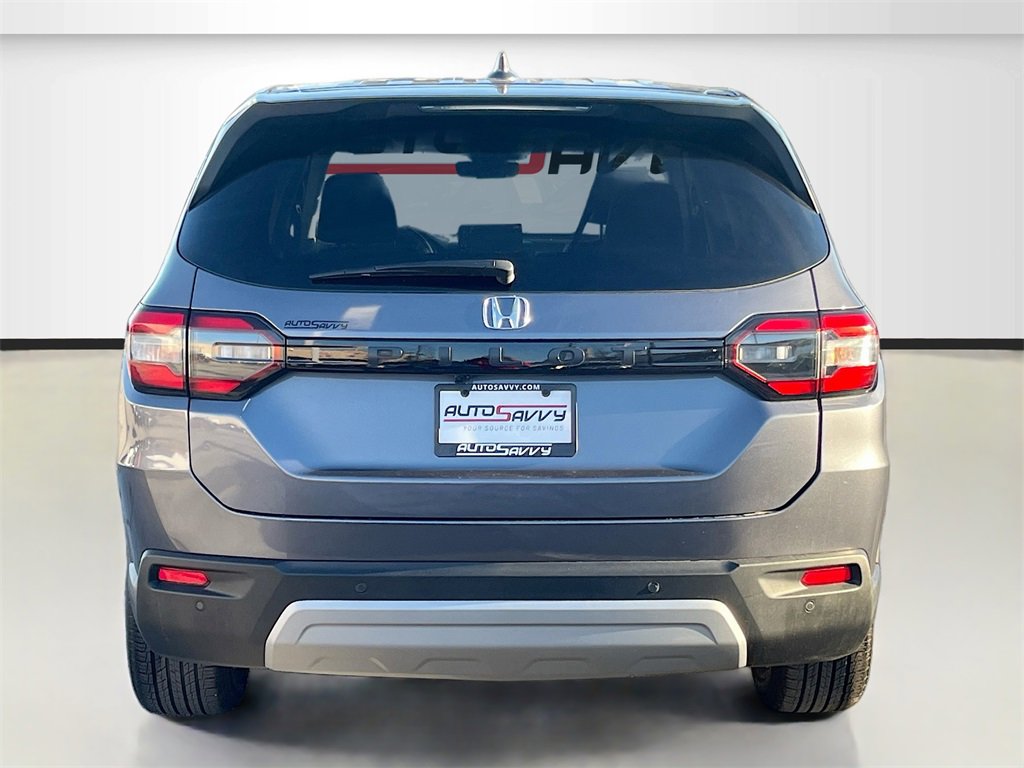 Used 2025 Honda Pilot EX-L image 6