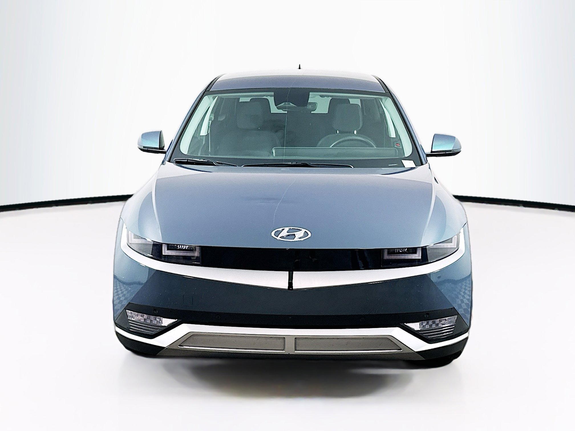 Used 2024 Hyundai Ioniq 5 SEL RWD image 2