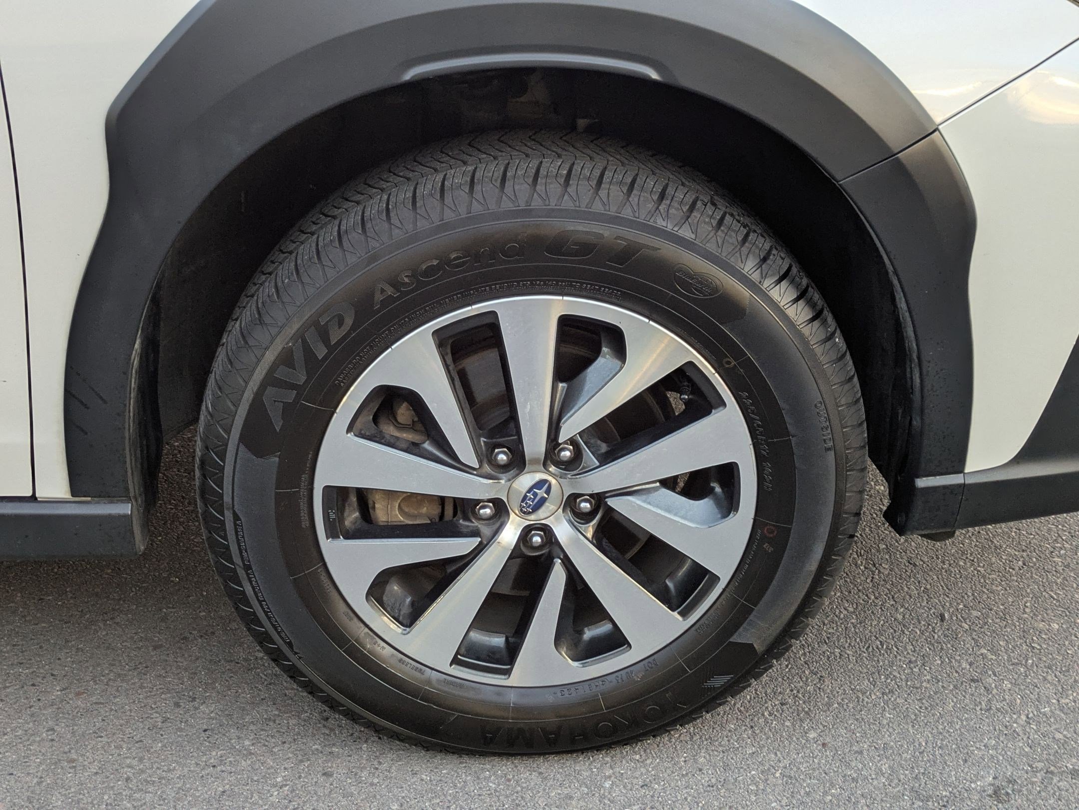 Used 2023 Subaru Outback Premium image 29