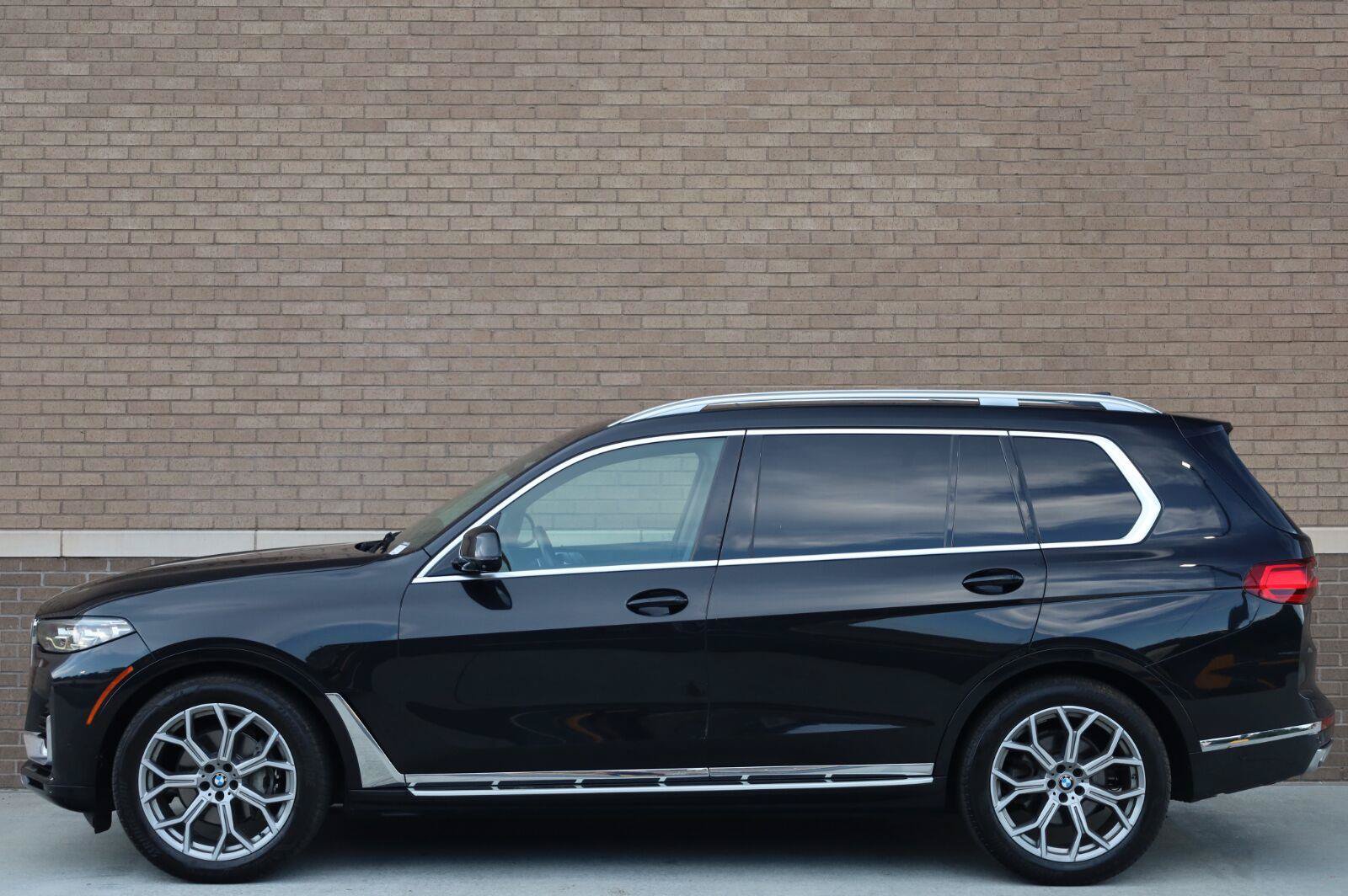 Used 2020 BMW X7 xDrive40i w/ Premium Package AWD/4WD image 2