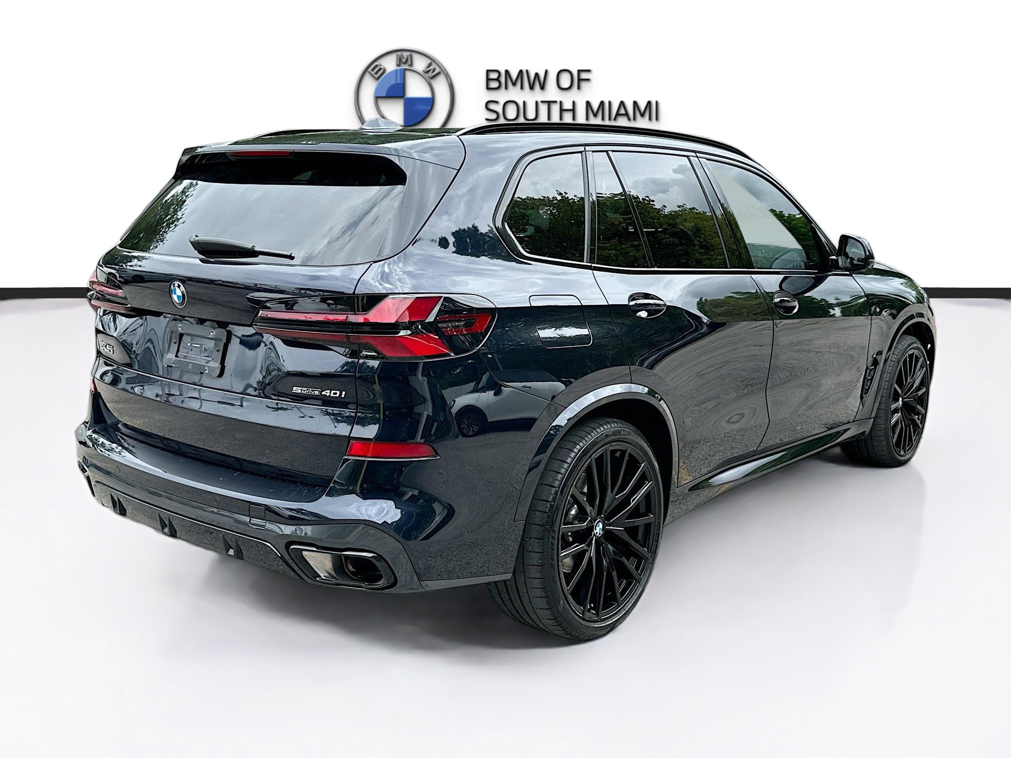 Certified 2024 BMW X5 sDrive40i w/ M Sport Package RWD image 7