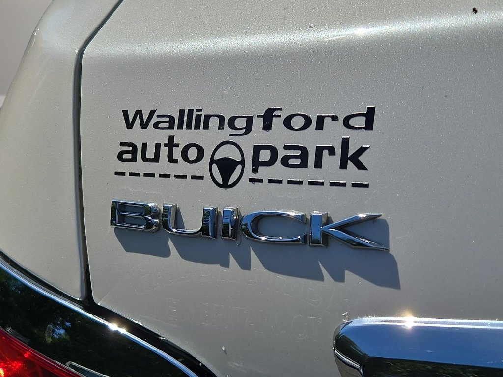 Used 2013 Buick LaCrosse Touring FWD image 29
