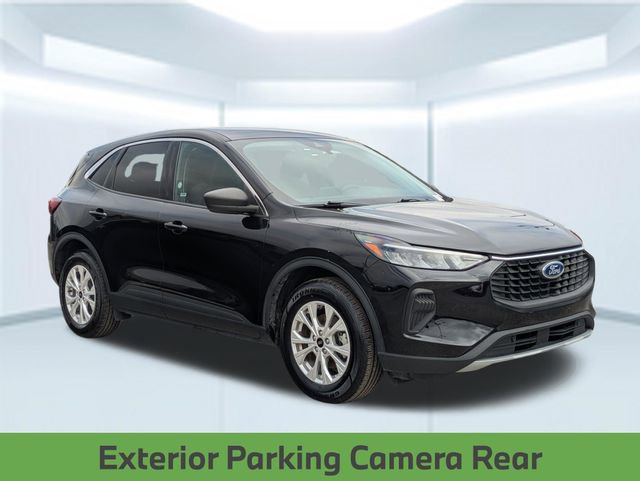 Used 2024 Ford Escape Active w/ Cold Weather Package image 10