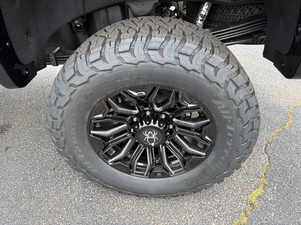 New 2026 Chevrolet Silverado 2500 High Country w/ Midnight Edition AWD/4WD image 4