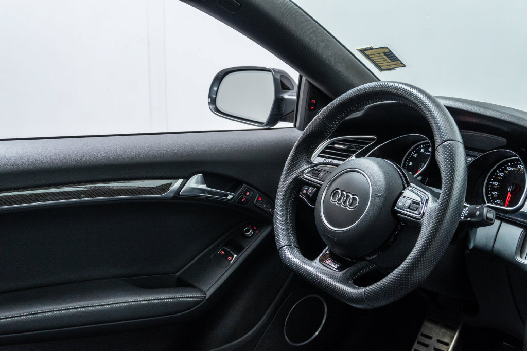 Used 2013 Audi RS 5 Coupe w/ Audi MMI Navigation Plus Pkg AWD/4WD image 30