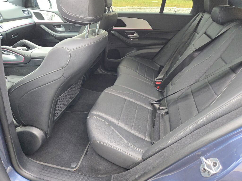 Used 2024 Mercedes-Benz GLE 450e 4MATIC image 17