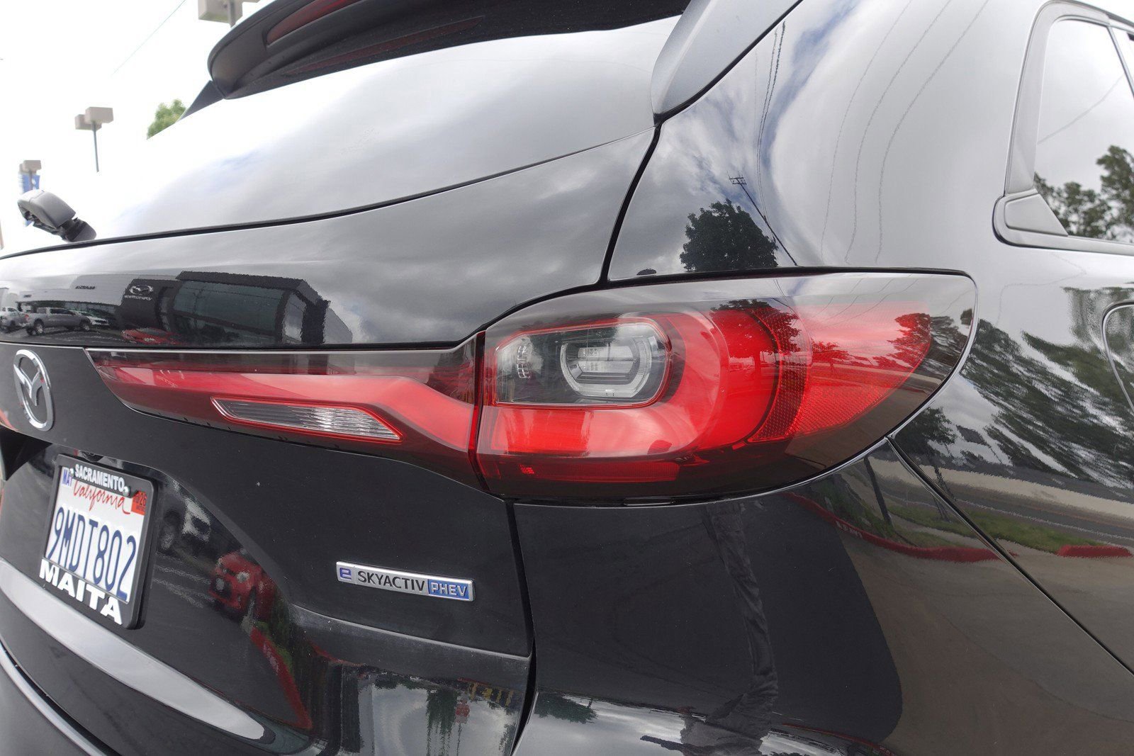 Certified 2024 MAZDA CX-90 Plug-In Hybrid w/ Preferred AWD/4WD image 7