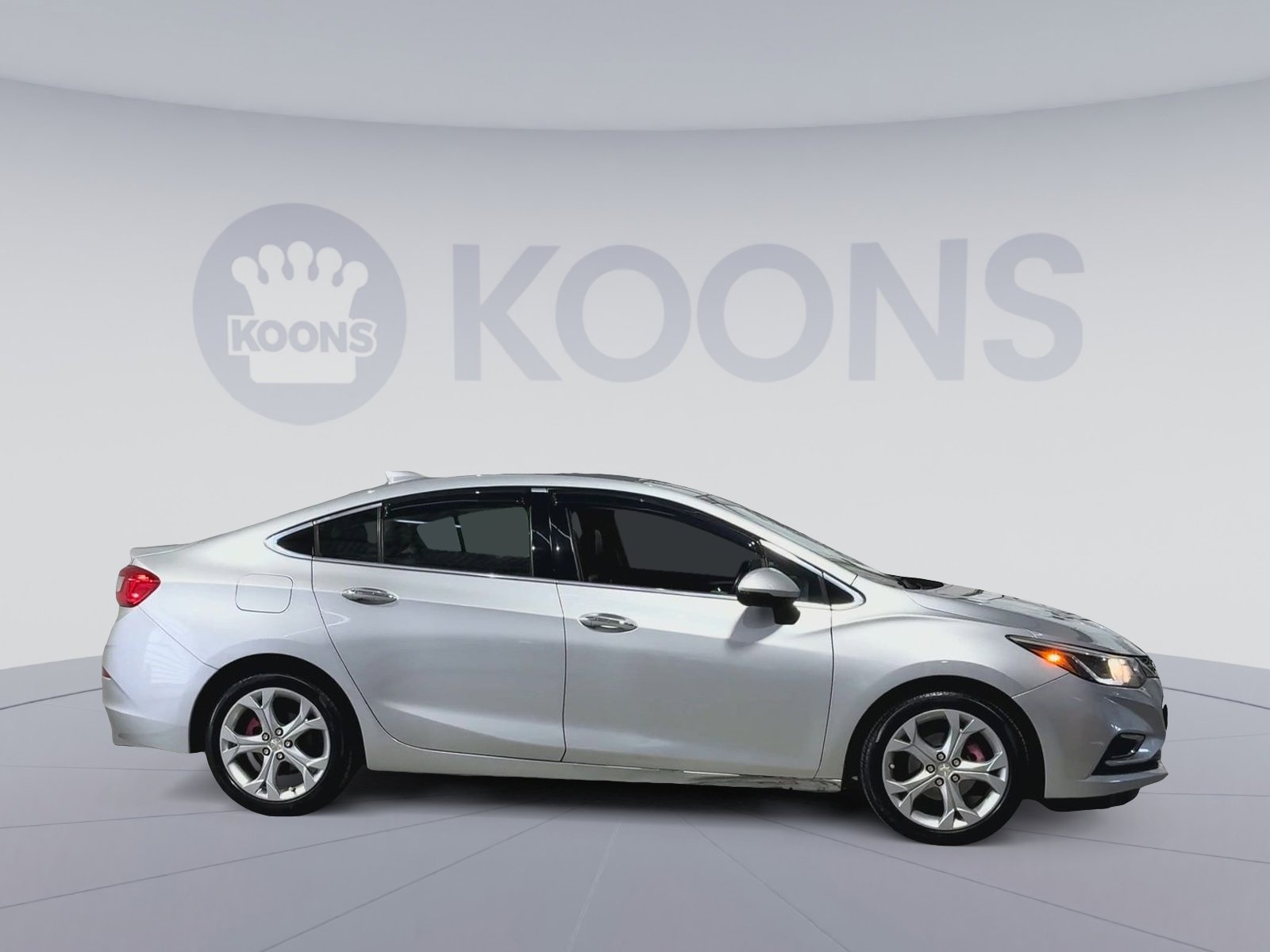 Used 2017 Chevrolet Cruze Premier image 12