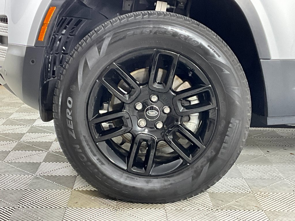 Used 2024 Land Rover Defender 110 S image 29
