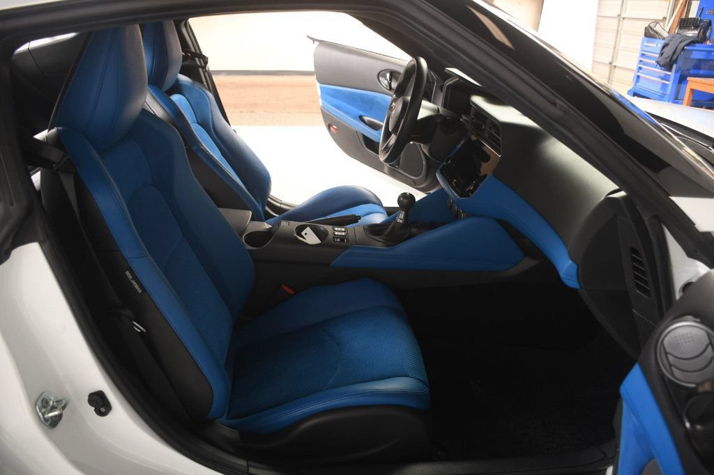 Used 2024 Nissan Z Performance w/ Floor Mat Package RWD image 29