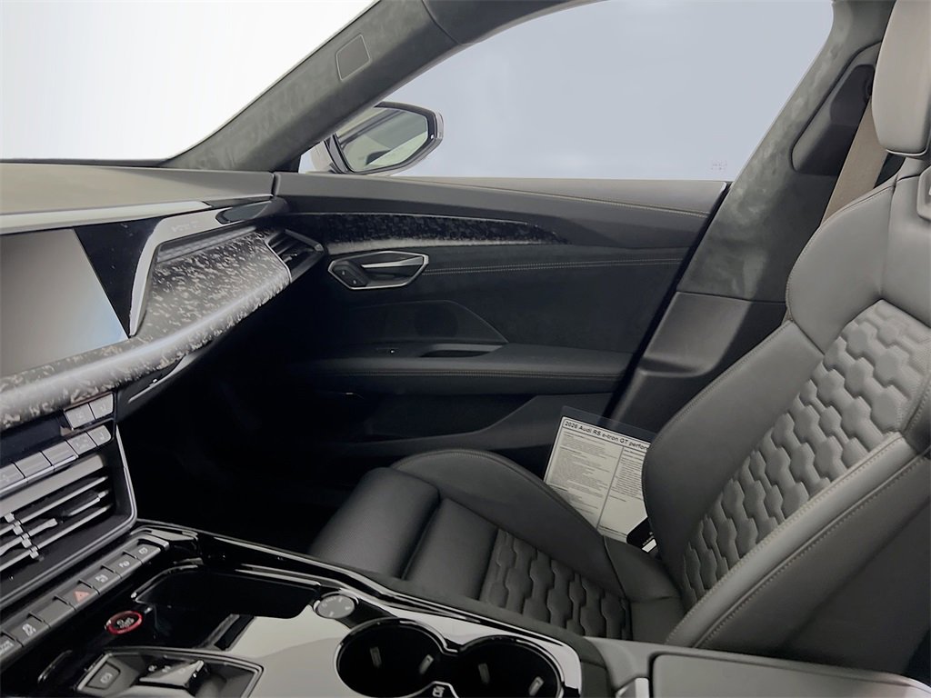 New 2026 Audi RS e-tron GT performance image 24