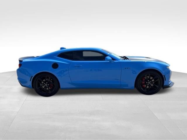 Used 2023 Chevrolet Camaro LT w/ Technology Package RWD image 6