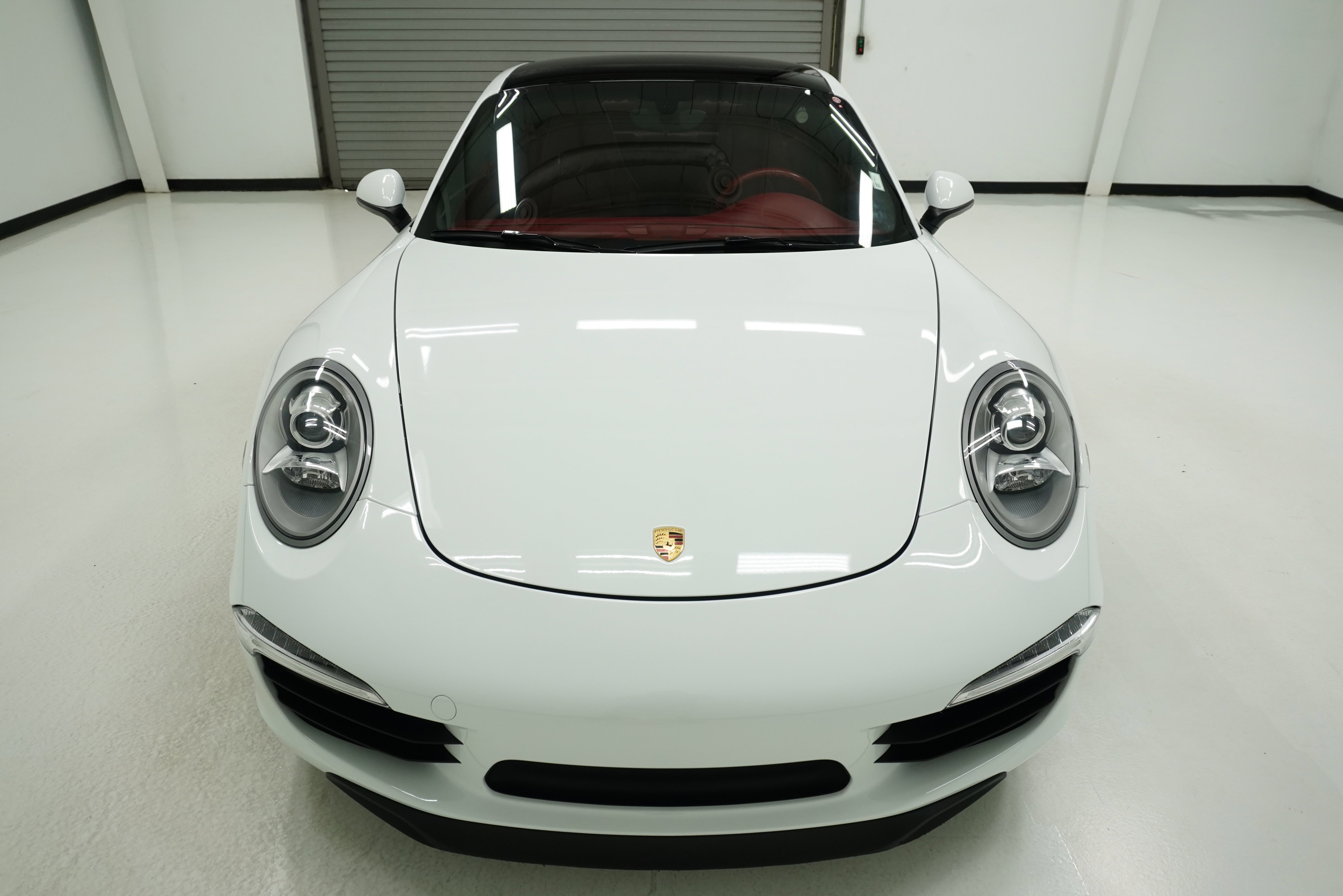 Used 2015 Porsche 911 Carrera image 2