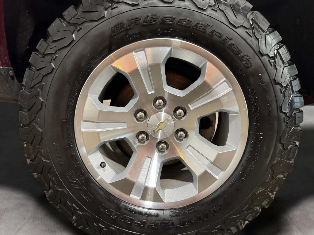 Used 2017 Chevrolet Silverado 1500 LT w/ All Star Edition AWD/4WD image 30