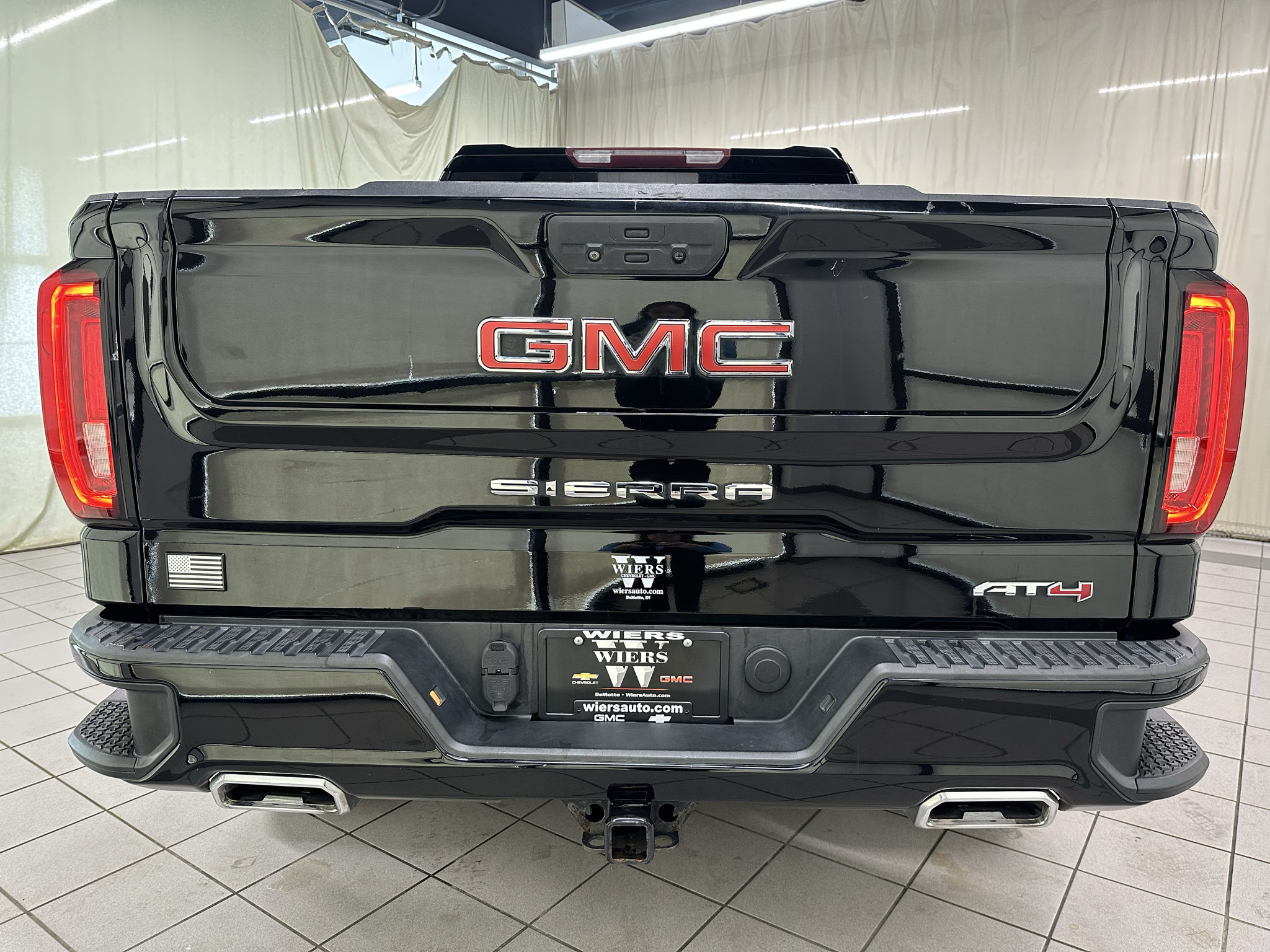 Used 2021 GMC Sierra 1500 AT4 w/ AT4 Preferred Package AWD/4WD image 5