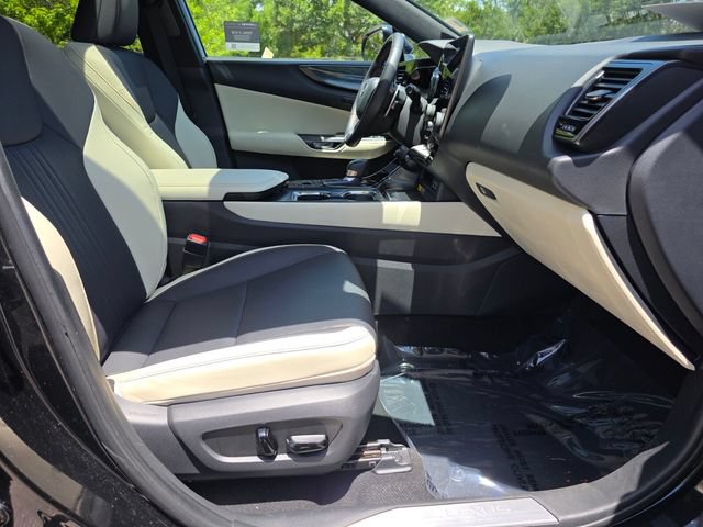 Used 2024 Lexus NX 350h AWD image 10