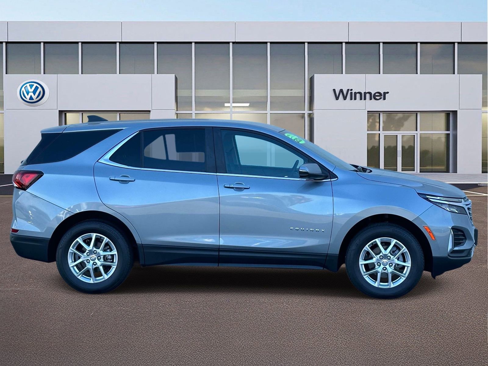 Used 2024 Chevrolet Equinox LT image 7