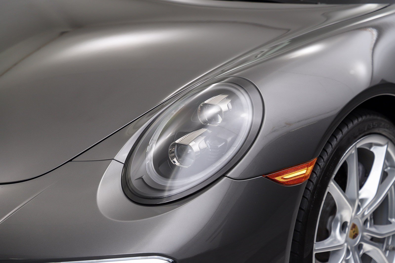 Used 2019 Porsche 911 Carrera image 9