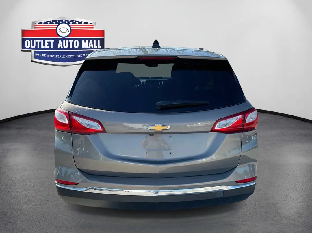 Used 2018 Chevrolet Equinox LT FWD image 4