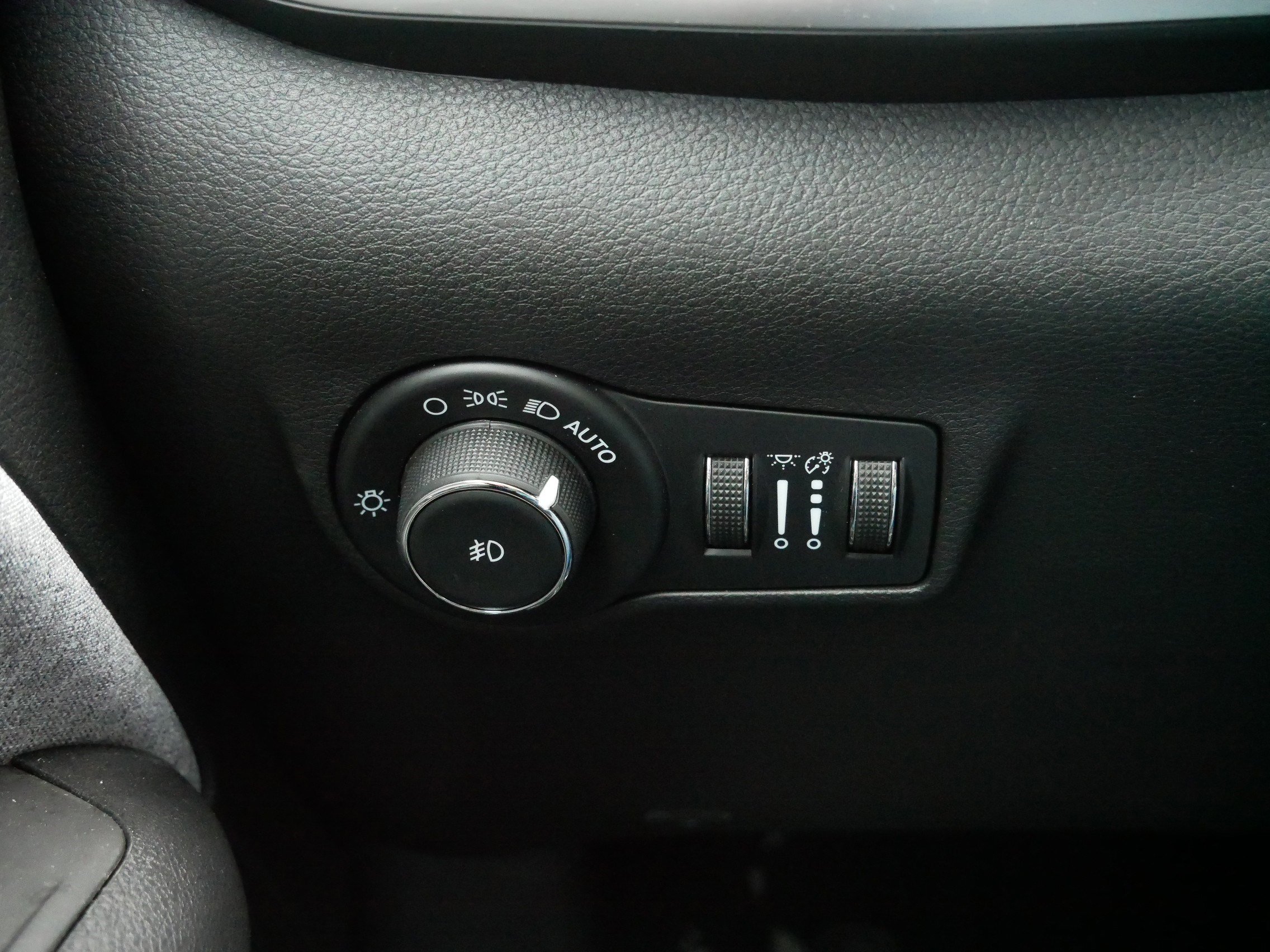 Certified 2022 Jeep Compass Latitude image 26