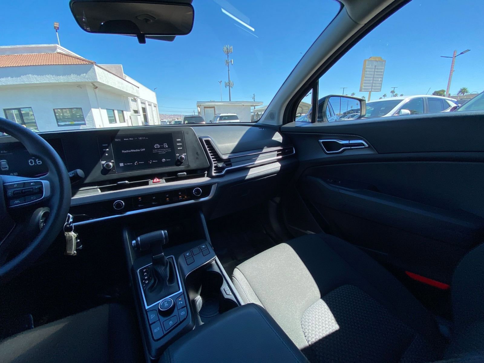 Used 2025 Kia Sportage LX image 35