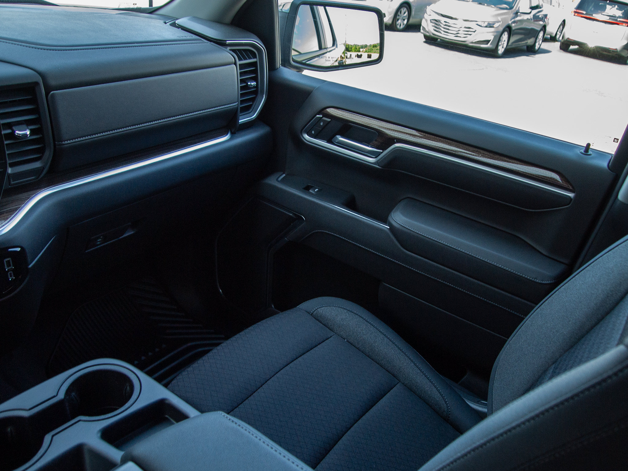 New 2026 Chevrolet Silverado 1500 LT AWD/4WD image 14