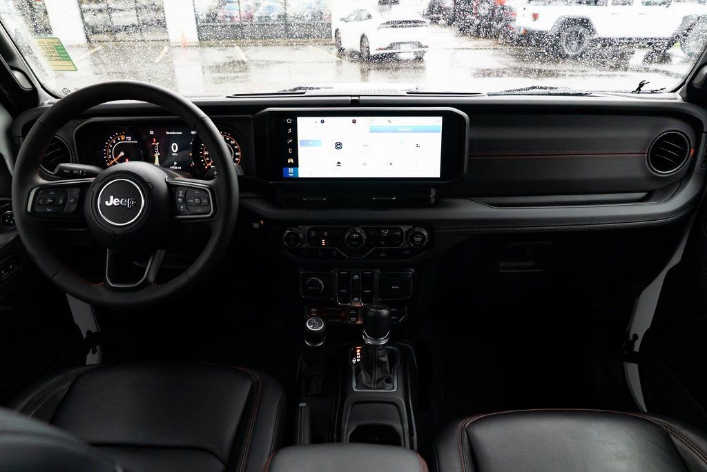 Used 2024 Jeep Gladiator Rubicon w/ Convenience Group image 8