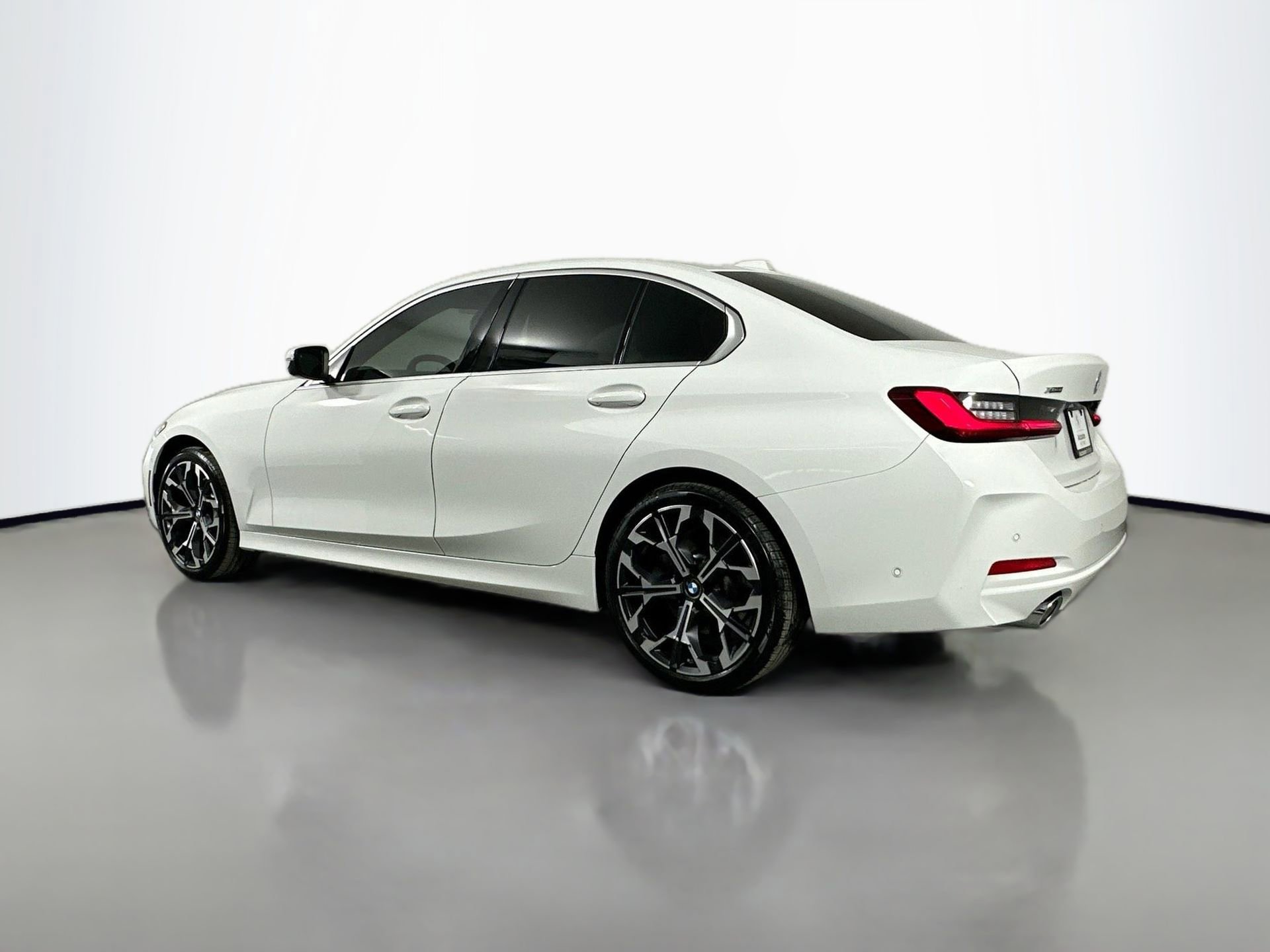 New 2026 BMW 330i xDrive Sedan w/ Premium Package image 7