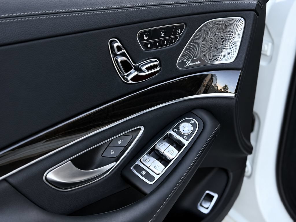 Used 2020 Mercedes-Benz S 560 Sedan image 12