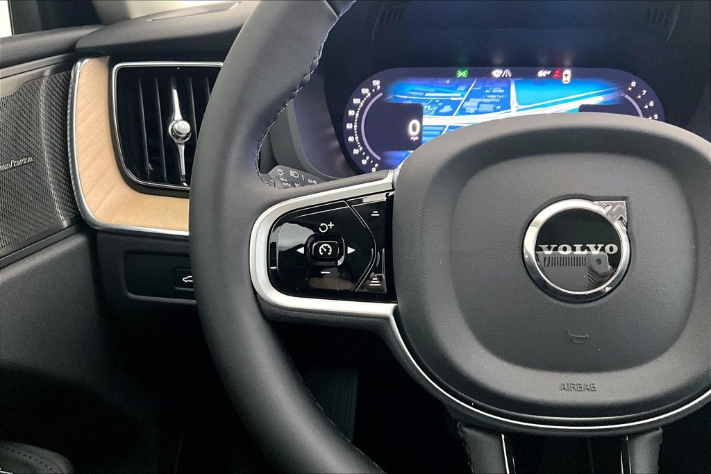 New 2026 Volvo XC60 B5 Plus w/ Climate Package AWD/4WD image 12