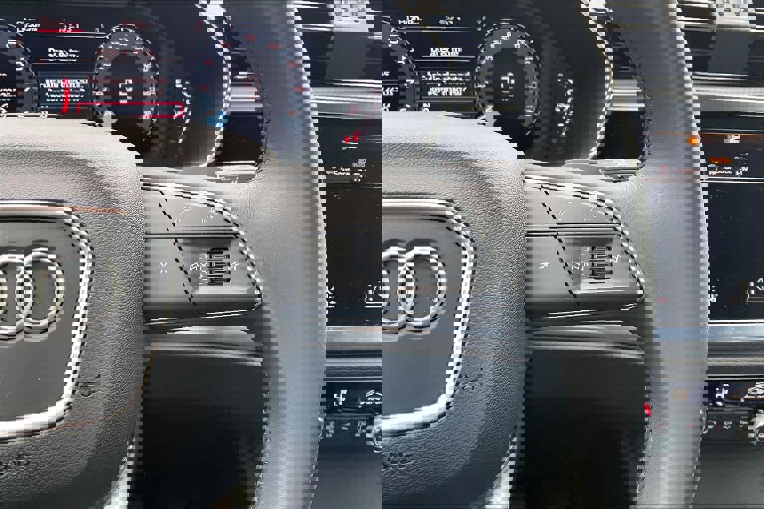 Used 2025 Audi Q3 2.0T Premium Plus image 22