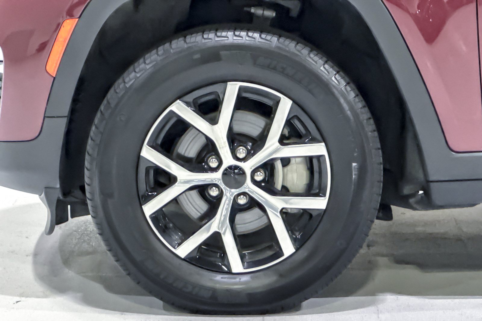 Used 2024 Jeep Grand Cherokee Limited AWD/4WD image 13